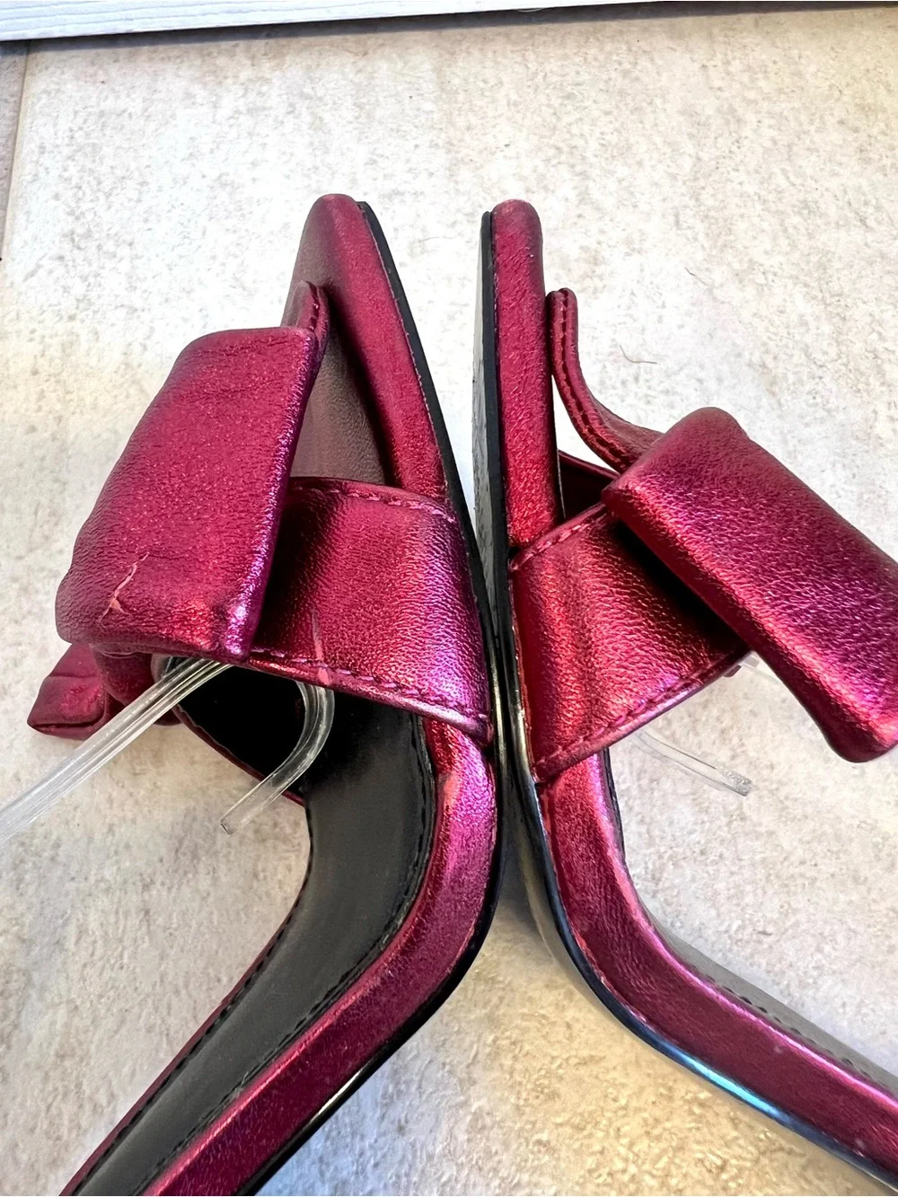 Guess brand color
